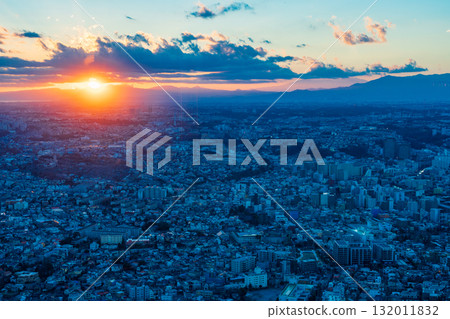 [Kanagawa Prefecture] Evening view of Yokohama city from Yokohama Landmark Tower 132011832