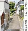 Scenery of an alleyway where a Jizo hall is enshrined 132012940