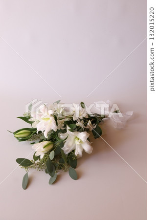 Bouquet of white flowers Bouquet of white flowers 132015220
