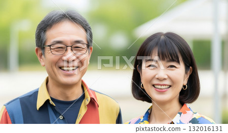 微笑的中年夫婦 132016131