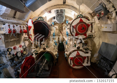 Exploring an ancient submarine in Vladivostok, Russia's maritime history 132017155