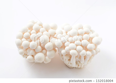 fresh shimeji mushrooms fresh shimeji mushrooms 132018004