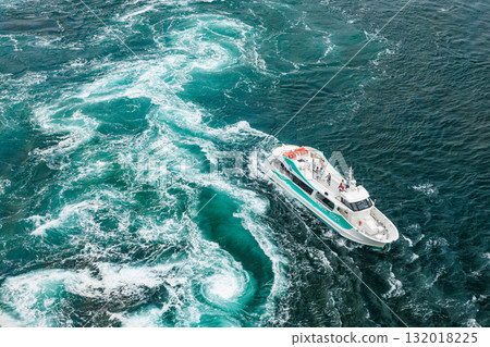 [Hyogo Prefecture/Tokushima Prefecture] Awaji Island Whirlpool Cruise 132018225