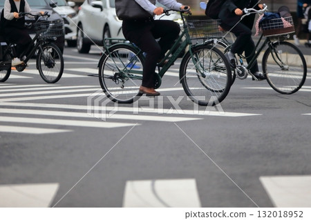 交叉路口行人穿越道圖片 132018952