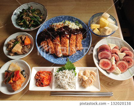 The "Miso-katsu" set / Nagoya's specialty miso cutlet, lunch set, set meal 132020138