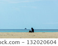 People who look at the sea 132020604