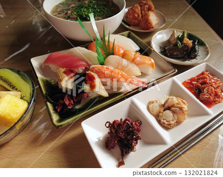 「Omakase」壽司套餐/江戶前握壽司(海鮮握壽司)午餐套餐 - 廚師精選握壽司 「Omakase」壽司套餐/江戶前握壽司(海鮮握壽司)午餐套餐 - 廚師精選握壽司 132021824