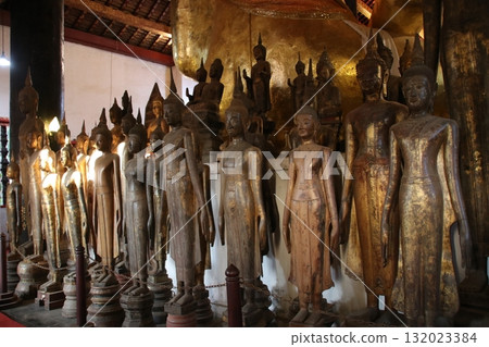 Buddha statue at Wat Visounarath 132023384