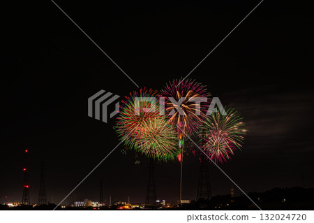 Scenes from the Atsumi Peninsula Fireworks Festival in Tahara City (Aichi Prefecture) Scenes from the Atsumi Peninsula Fireworks Festival in Tahara City (Aichi Prefecture) 132024720
