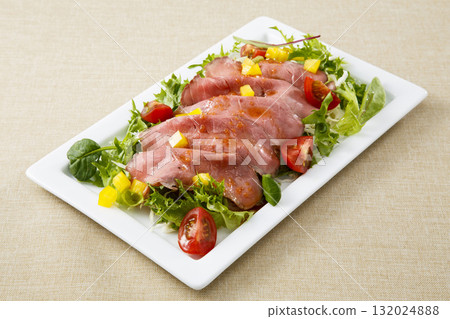 Roast beef salad Roast beef salad 132024888