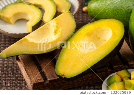 avocado avocado avocado fresh avocado avocado avocado avocado avocado 132025989
