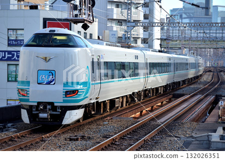梅田貨運線運行的287系黑潮特快6號 梅田貨運線運行的287系黑潮特快6號 132026351