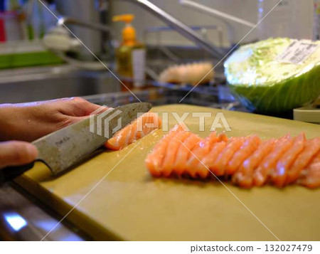 Salmon cooking Salmon cooking 132027479