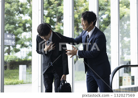 身體狀況不佳的商人 132027569