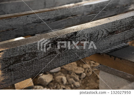 Waterproofing of wooden boards Waterproofing of wooden boards 132027950