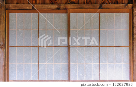 Shoji screens in an old Japanese-style house 132027983
