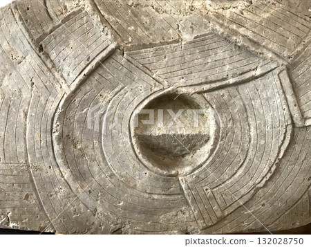 立楽古墳遺跡_弧帶紋石04 132028750