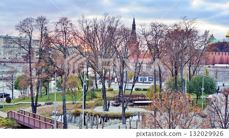 Zaryadye. Kremlin. Moscow. Golden autumn. Zaryadye. Kremlin. Moscow. Golden autumn. 132029926