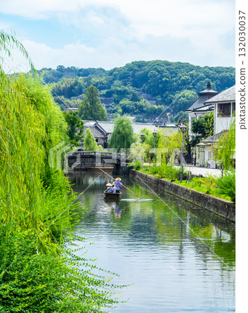 Kurashiki Bikan District, a historically rich and picturesque area along the Kurashiki River Kurashiki Bikan District, a historically rich and picturesque area along the Kurashiki River 132030037