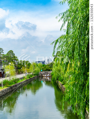 Kurashiki Bikan District, a historically rich and picturesque area along the Kurashiki River 132030043