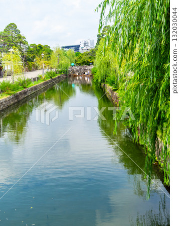 Kurashiki Bikan District, a historically rich and picturesque area along the Kurashiki River Kurashiki Bikan District, a historically rich and picturesque area along the Kurashiki River 132030044