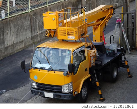 卡車式高空作業平台（五十鈴精靈第六代） 132031861