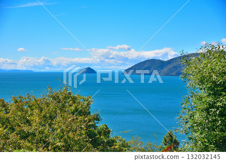 Shiga Prefecture: Scenery of Lake Biwa in the depths 132032145