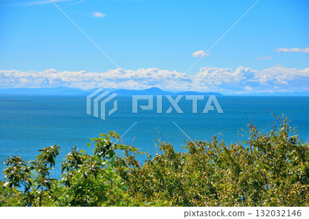 Shiga Prefecture: Scenery of Lake Biwa in the depths 132032146
