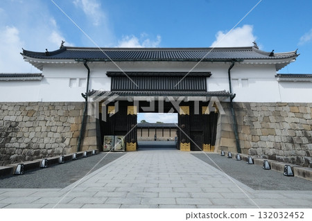 Higashi Otemon Gate of Nijo Castle in Kyoto 132032452