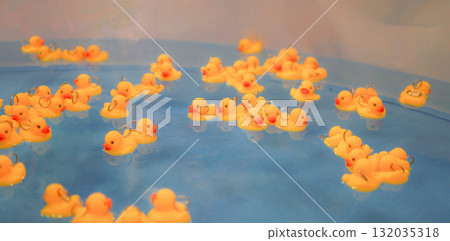 準備玩橡皮鴨遊戲 132035318