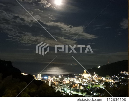 Moonlit night view of Atami and Sagami Bay 132036508