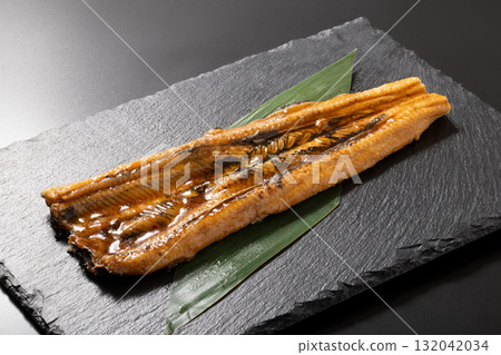 [Domestic] Grilled conger eel 132042034