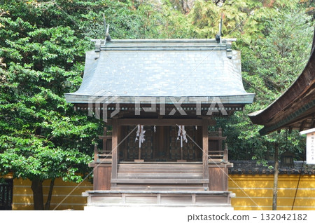 Karaisha Shrine, a shrine within the grounds of Kotohira Shrine (Kotohira Town, Nakatado District, Kagawa Prefecture) 132042182