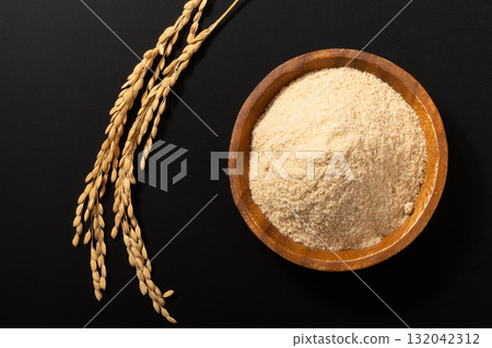 Rice bran Rice bran 132042312