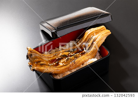 [Domestic] Grilled Conger Eel and Conger Eel Rice 132042593