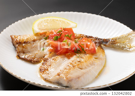 [Nagasaki Prefecture] Horse Mackerel Meunière 132042802