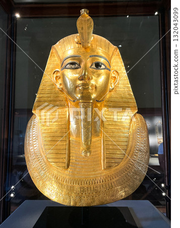 開羅埃及博物館的聖詠一世黃金面具 132043099