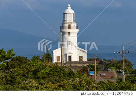 屋久島燈塔與春天的藍天,註冊有形文化財產,屋久島國立公園 屋久島燈塔與春天的藍天,註冊有形文化財產,屋久島國立公園 132044756