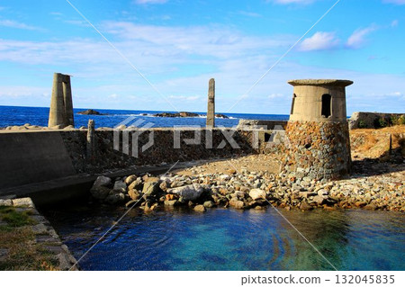 Remains of the World Heritage Site "Sado Island Gold Mine"... [Oma Port] 132045835
