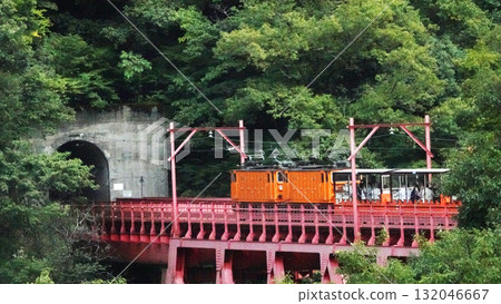 Kurobe Gorge trolley train and surrounding scenery Kurobe Gorge trolley train and surrounding scenery 132046667