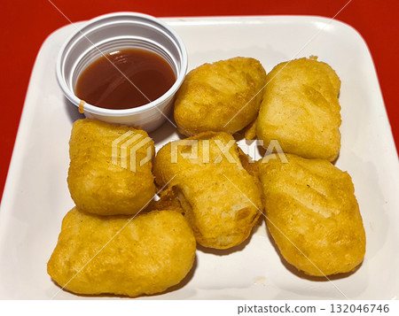 Golden Fried Chicken Nuggets with Ketchup Golden Fried Chicken Nuggets with Ketchup 132046746