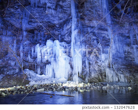 Chichibu / Misotsuchi icicle 132047628