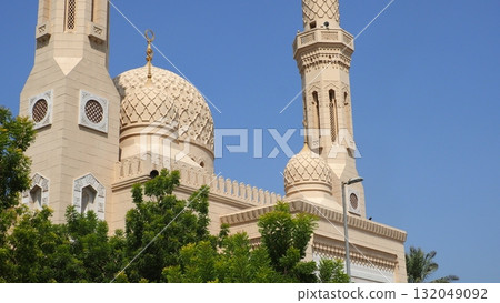 Dubai Jumeirah Mosque 132049092