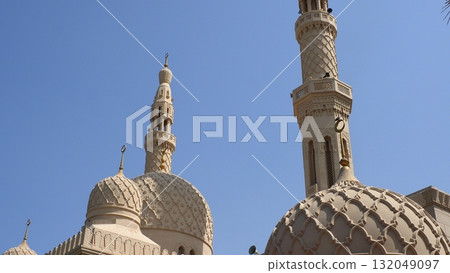 Dubai Jumeirah Mosque 132049097