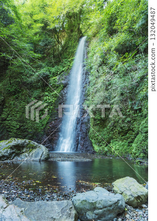 Yoro no Waterfall 132049487