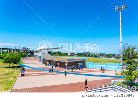 【神奈川縣】藍天白雲下的柳島運動公園 132050942