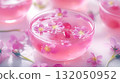粉紅色果凍裝飾著可愛的花朵 132050952