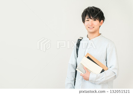 Textbooks, students with books, university students (advancement, exams, campus life) 132051521