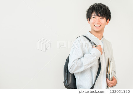 Textbooks, students with books, university students (advancement, exams, campus life) 132051530