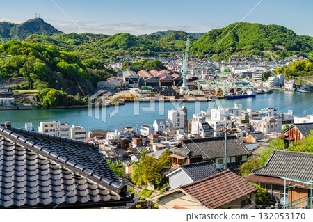 <廣島縣>尾道市街景及山頂景觀的全景 132053170